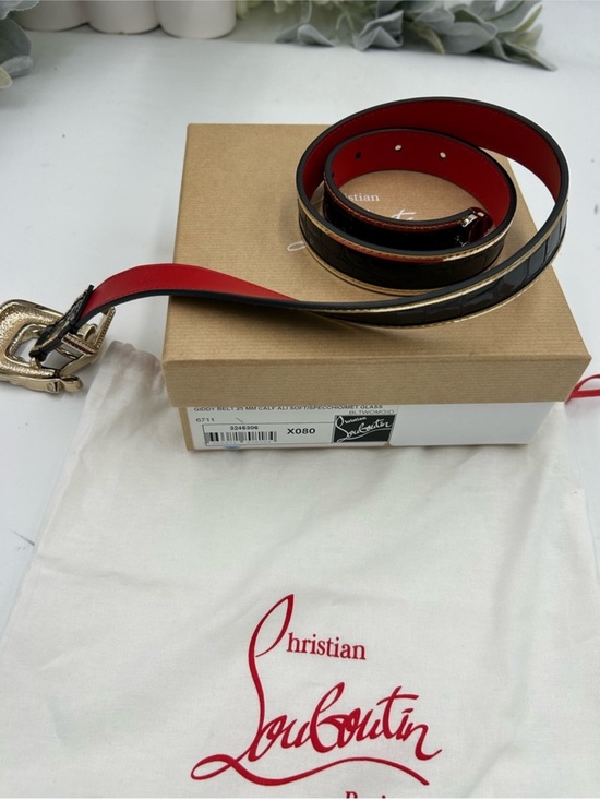 Women\'s Christian Louboutin GIDDY logo buckle belt . Size 89cm/30 inches main image 5